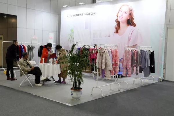 產業(yè)新機遇，時尚新未來——2019武漢國際紡織面料及輔料展覽會盛大開幕