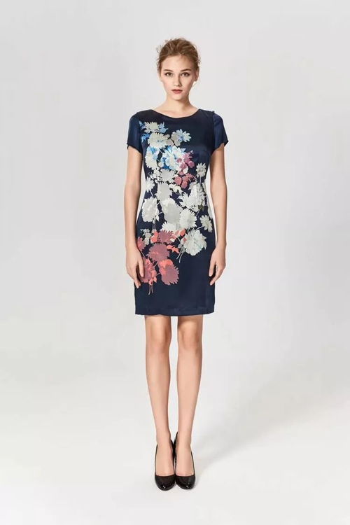 唐百二層精品女裝蒙迪愛爾專柜 端午佳節(jié)獻祝福，時尚服飾添風采